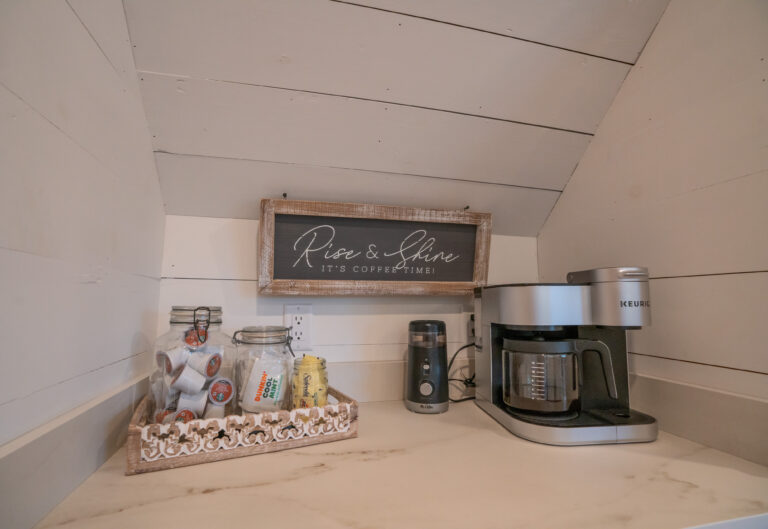 Coffee and tea bar